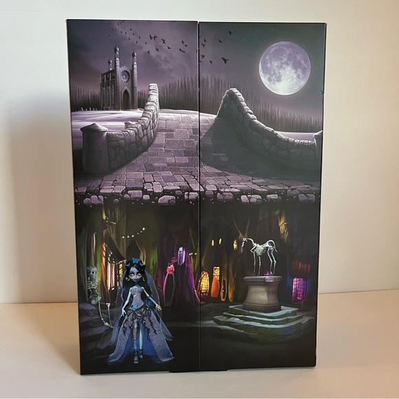 Monster High Skullector Corpse Bride Doll - Picture 13 of 16